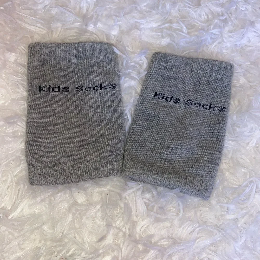 Kids Socks Baby/Crawler Gray Knee Socks w/ Grippers (3”x4.5”)